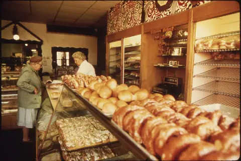 Bakers Dozen Bakery photo 2